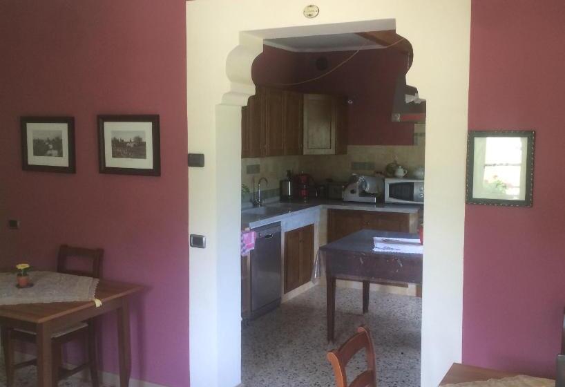 בית מלון כפרי Agriturismo I Chiosi