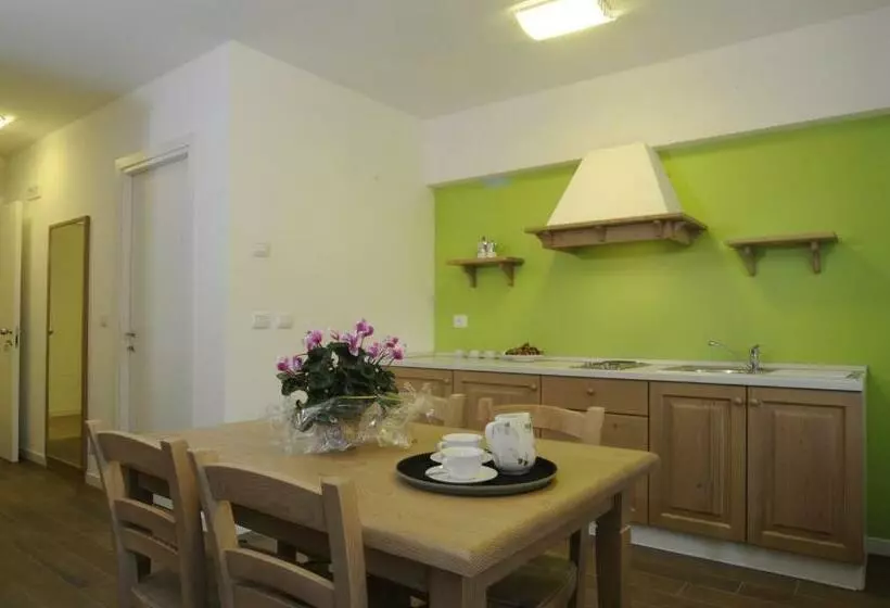ホテル Agriturismo Monte Del Re