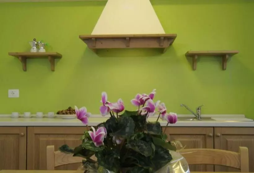 ホテル Agriturismo Monte Del Re