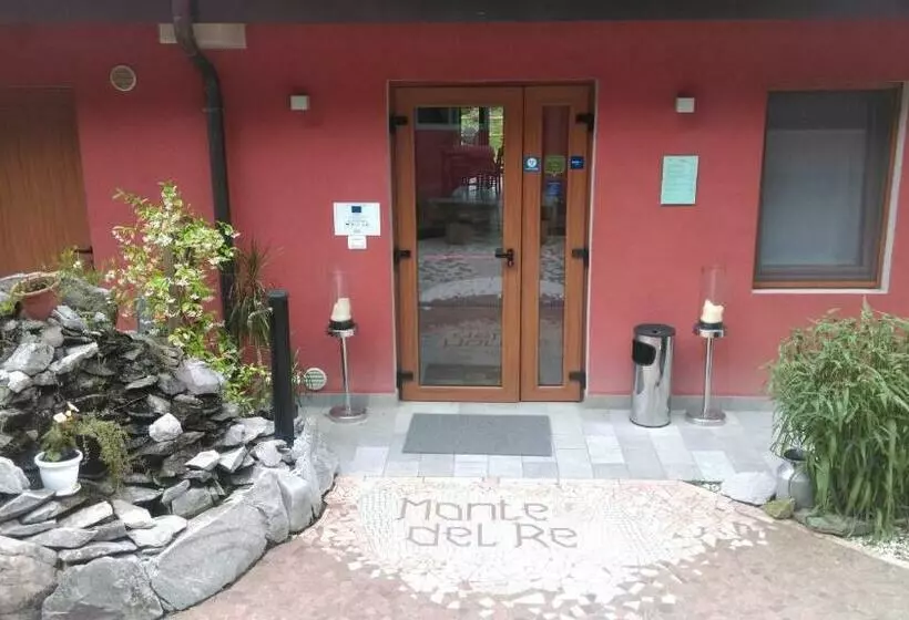 ホテル Agriturismo Monte Del Re