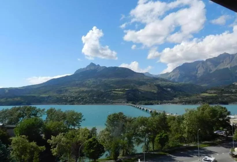 ホテル Hôtel Les Chaumettes