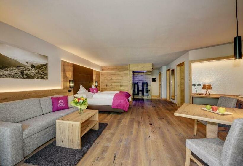 Отель Saltauserhof