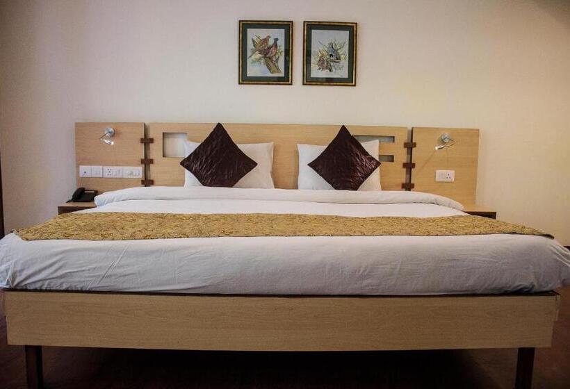 בית מלון כפרי Savoy Greens Jabli