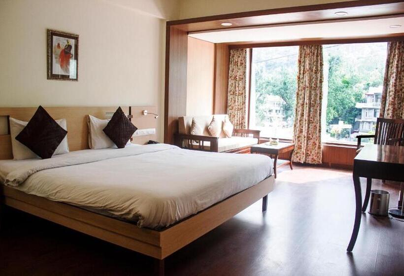 בית מלון כפרי Savoy Greens Jabli