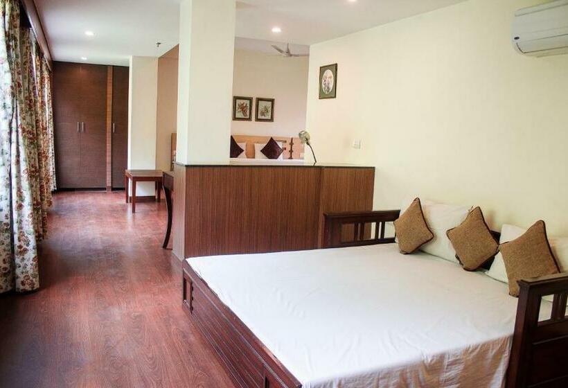 בית מלון כפרי Savoy Greens Jabli