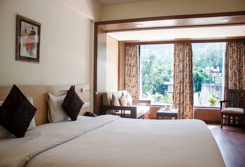 בית מלון כפרי Savoy Greens Jabli