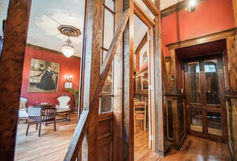 هاستل Casa California Guesthouse