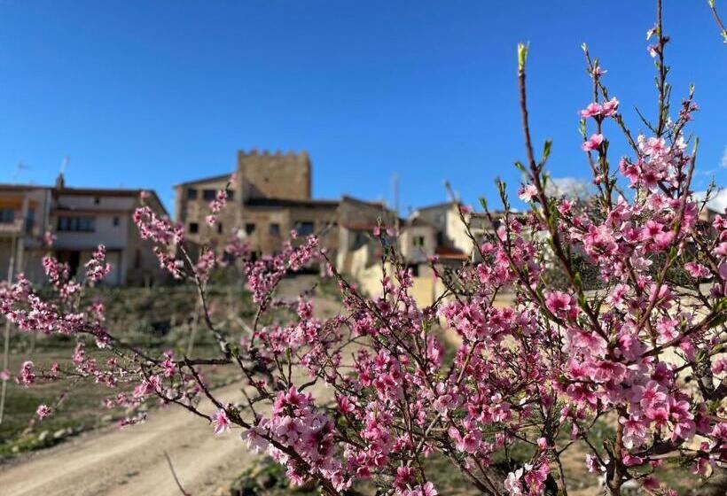 فندق Castillo Palacio De Bulbuente