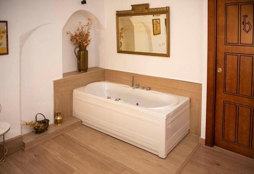 فندق Castillo Palacio De Bulbuente