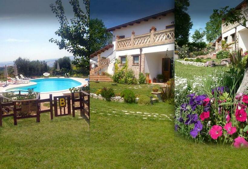 فندق Locanda Del Picchio