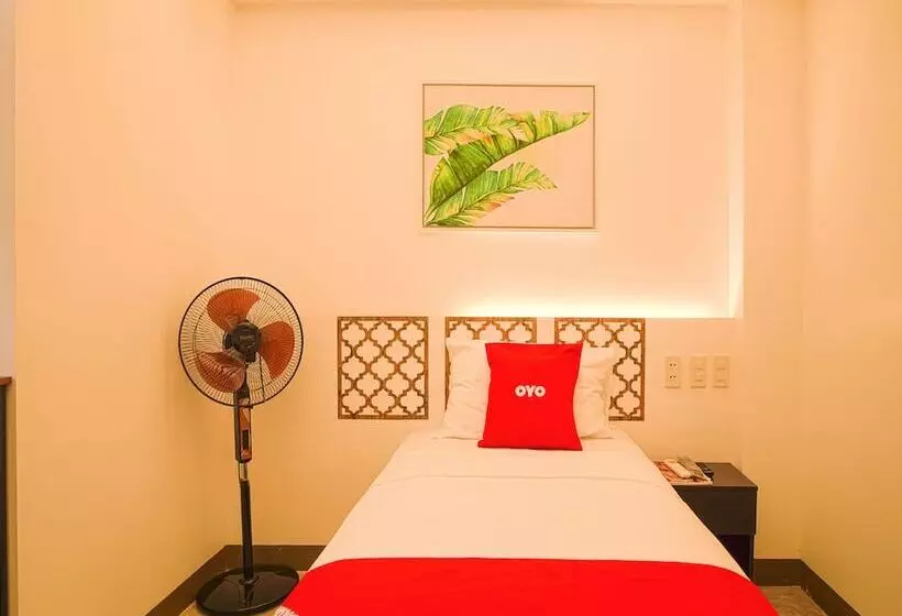 Hotelli Oyo 785 The Greenhive