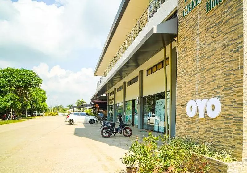 Hotelli Oyo 785 The Greenhive