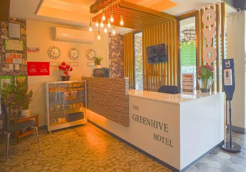 Hotelli Oyo 785 The Greenhive