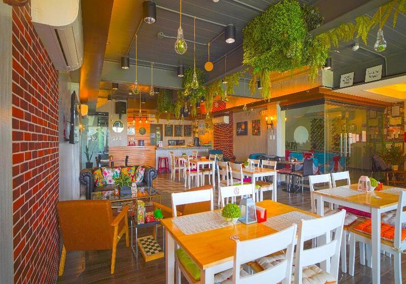 호텔 Oyo 785 The Greenhive