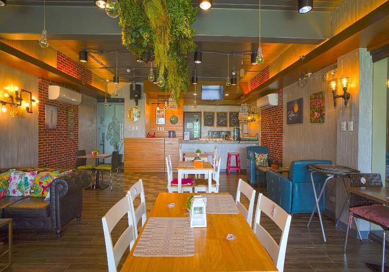 호텔 Oyo 785 The Greenhive