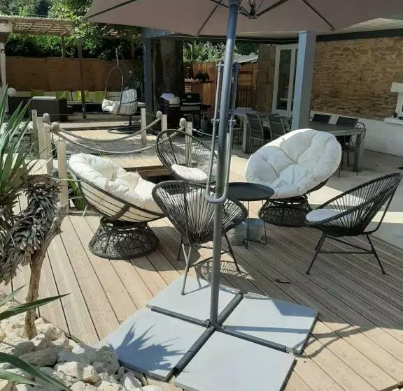 ペンション Les Chambres D Hôtes De La Croix Bleue