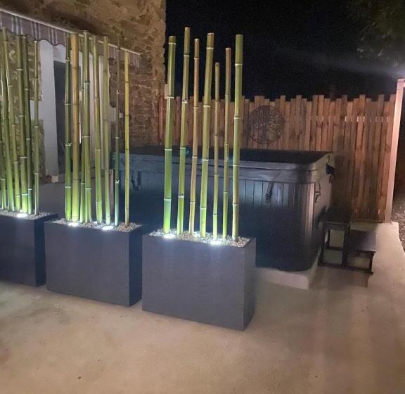 بنسيون Les Chambres D Hôtes De La Croix Bleue