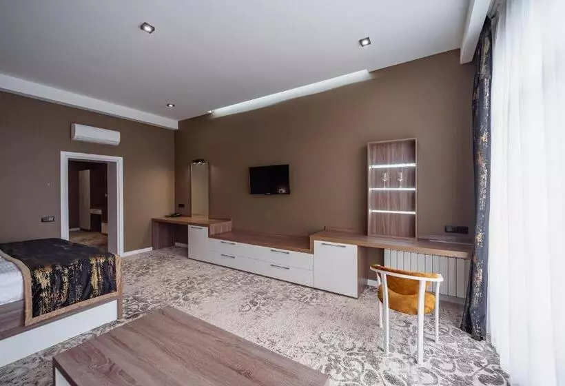 Rudison Hotel & Restaurant