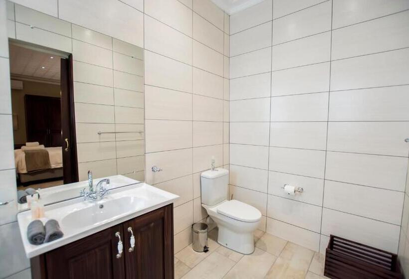 בית מלון כפרי Border