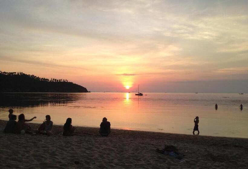 בית מלון כפרי Koh Ma Beach Resort Sha Extra Plus