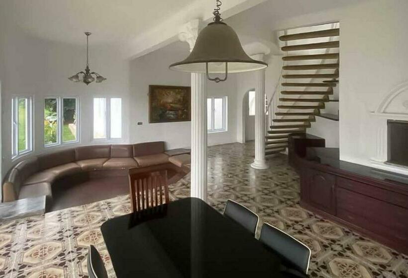 Szálloda Reddoorz Plus @ Megamendung Puncak 2