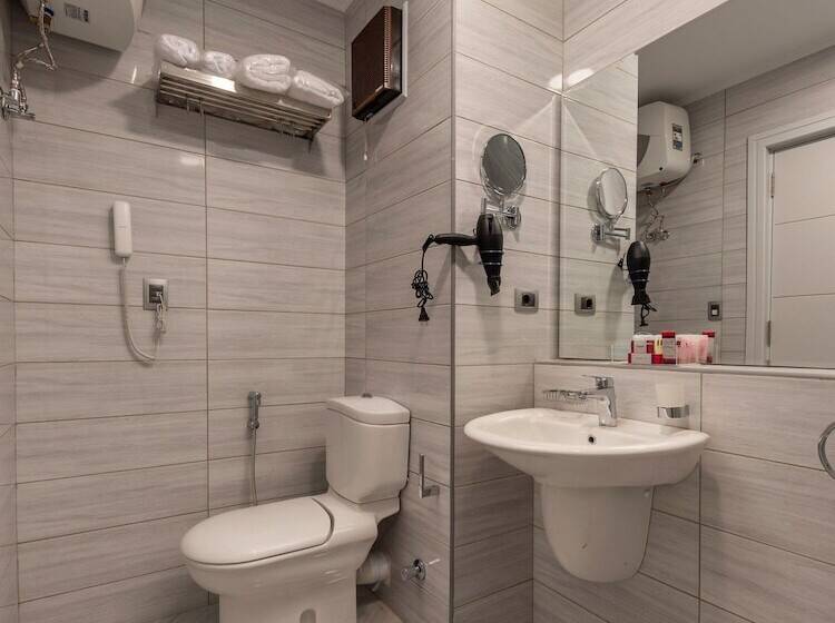 هتل Royal Day Plaza