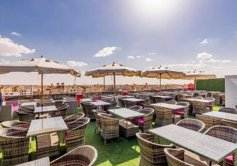 هتل Royal Day Plaza