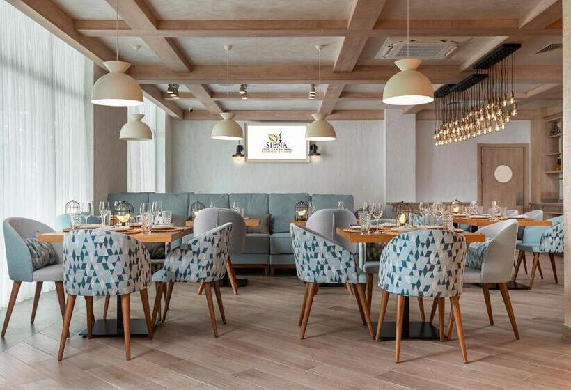 ホテル Siena Premium Retreat