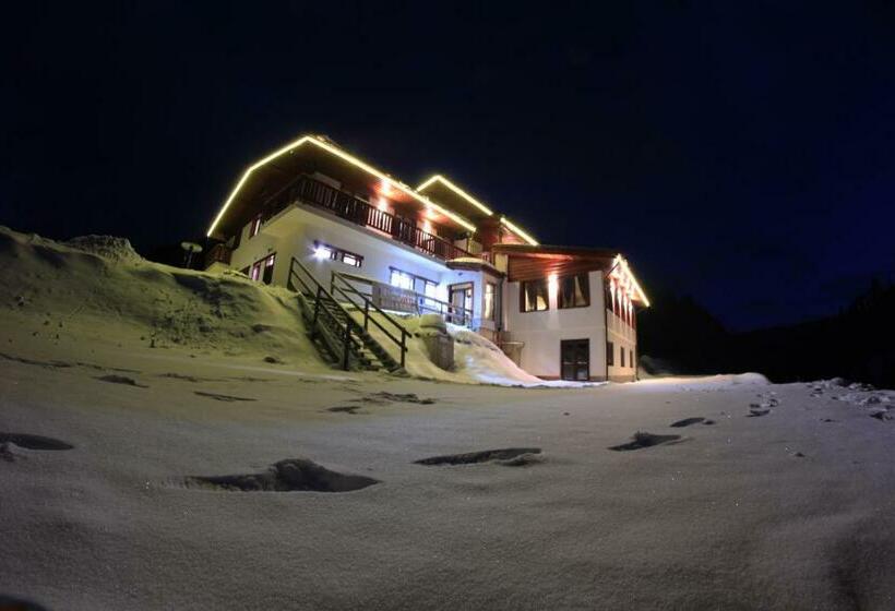 בית מלון כפרי Studničky