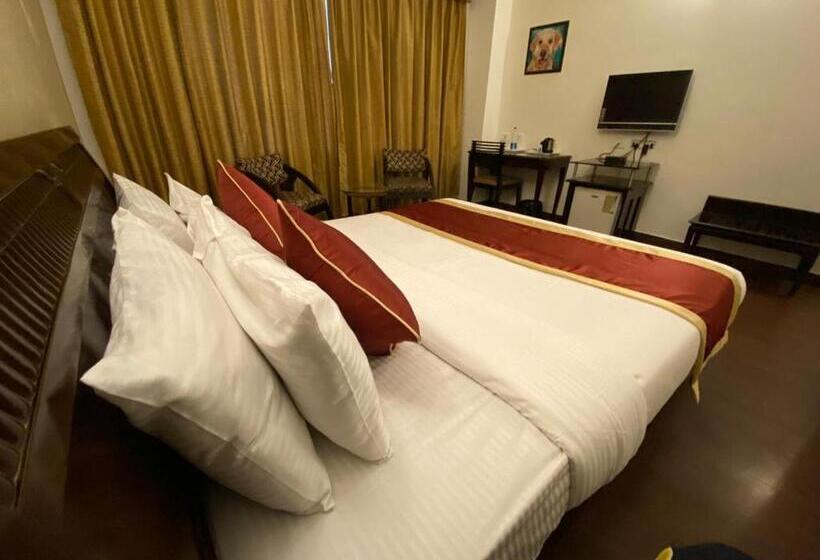 Отель The Pearl Industrial Area Phase 2