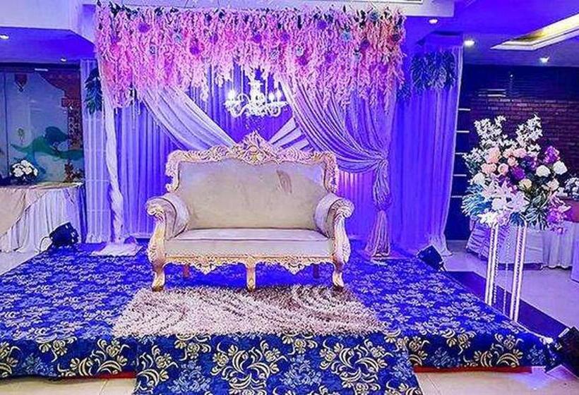 Отель The Pearl Industrial Area Phase 2