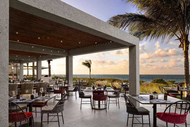 هتل The Ritz Carlton, Turks & Caicos