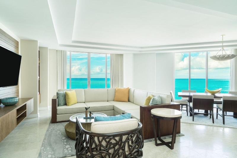 هتل The Ritz Carlton, Turks & Caicos