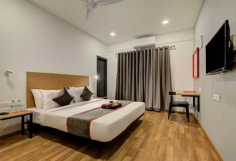 Hotelli Townhouse Sector 66 Noida Near Noida Sector Metro Station