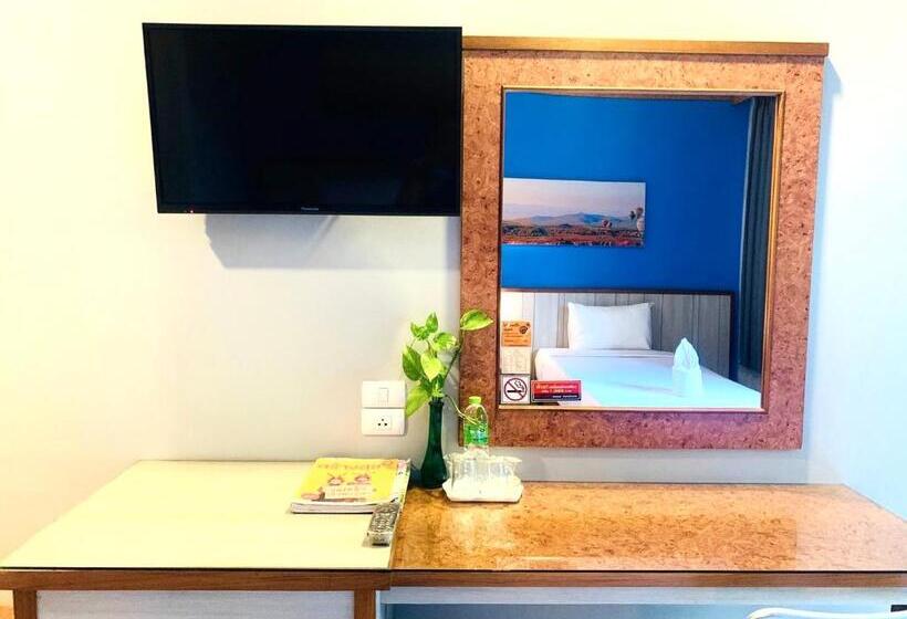 K2 Hotel At Thachang