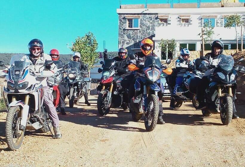 ペンション Le Gite Du Barrage