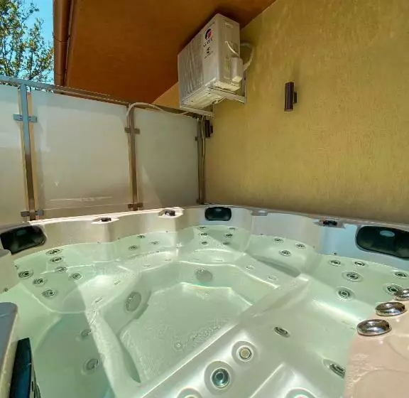 Casa Luxury Wellness Apartman By Bltn