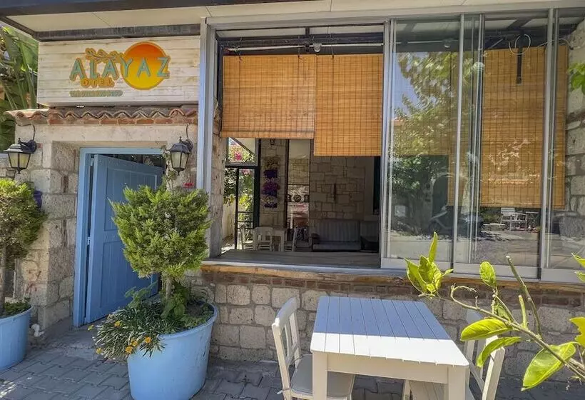 Bed and Breakfast Alayaz