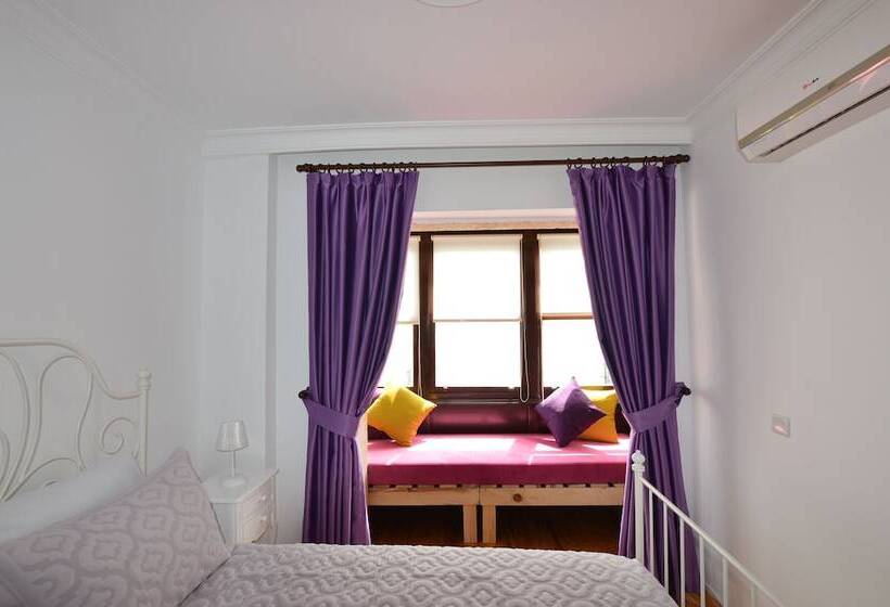 Bed and Breakfast Alayaz