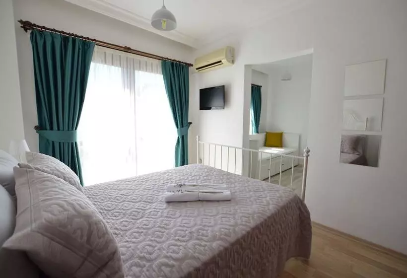 Bed and Breakfast Alayaz