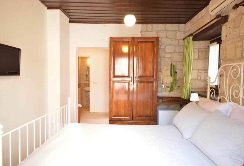 Bed and Breakfast Alayaz