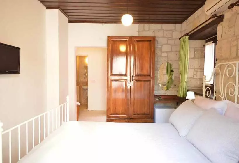 Bed and Breakfast Alayaz