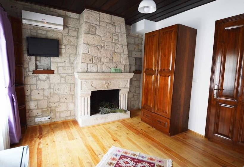 Bed and Breakfast Alayaz