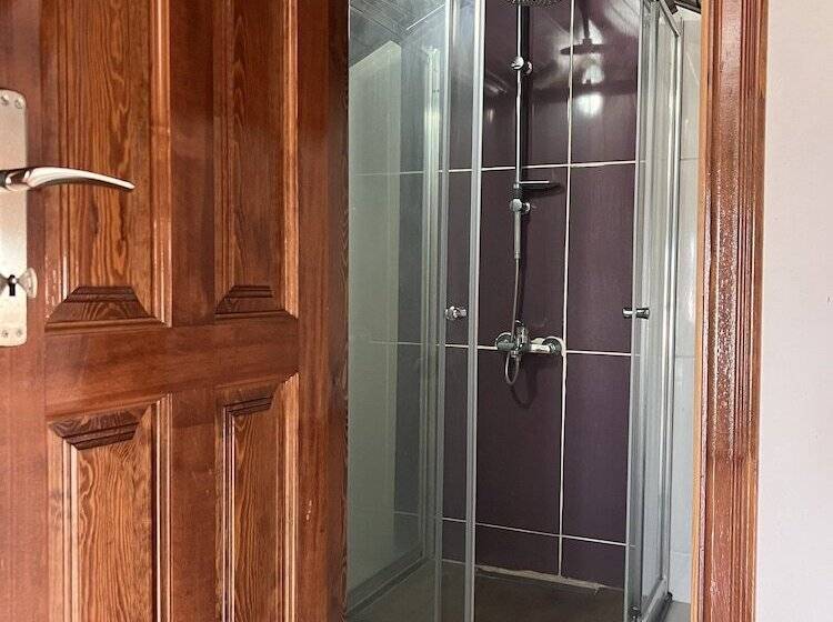 Bed and Breakfast Alayaz