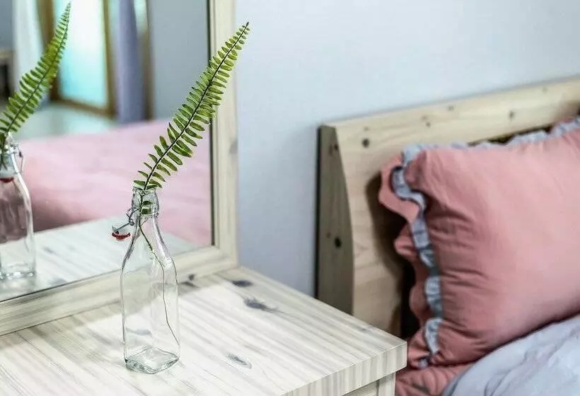 Goseong Gamnamu Pension