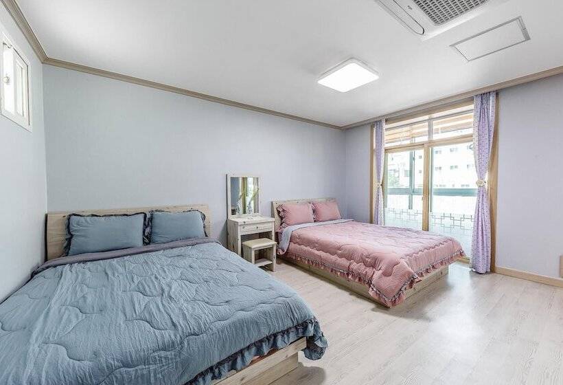 Goseong Gamnamu Pension