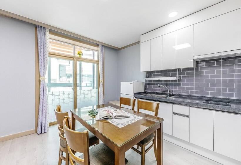 Goseong Gamnamu Pension