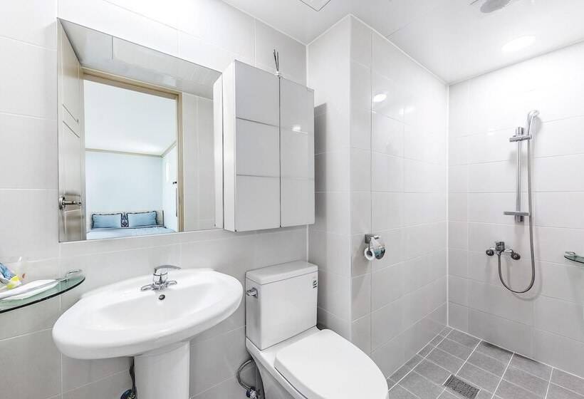 Goseong Gamnamu Pension