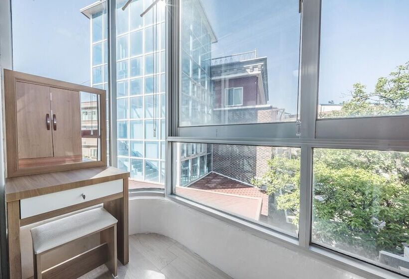 Goseong Gamnamu Pension