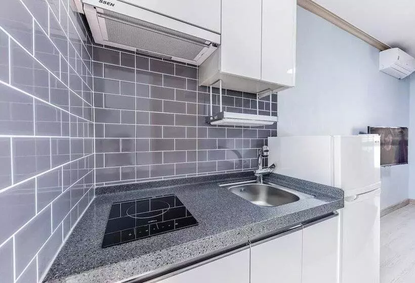 Goseong Gamnamu Pension